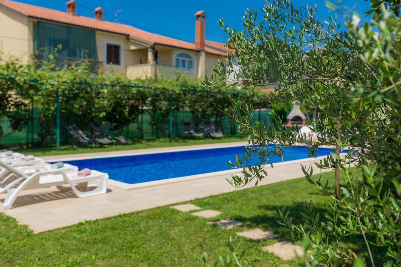 Villa Toni Umag Exteriér fotografie